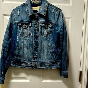 Treasure & Bond Distressed Jean Jacket Size Small